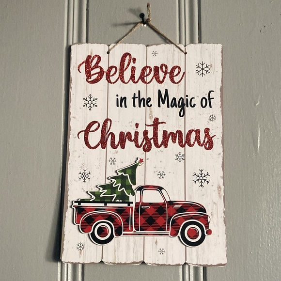NWT- Believe in the Magic of Christmas 🎄Farmtruck Glittered Wooden Decor Sign - Picture 15 of 17